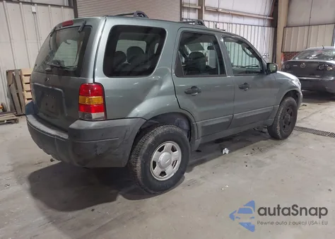 2005 Ford Escape Xls z USA, uszkodzony, nr VIN 1FMYU02Z95KB12256